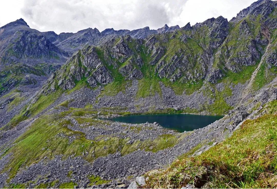 Gold Cord Lake 